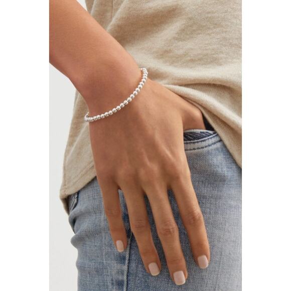 Silpada 'Beaded Circle' Stretch Bracelet in Sterling Silver - Picture 1 of 3